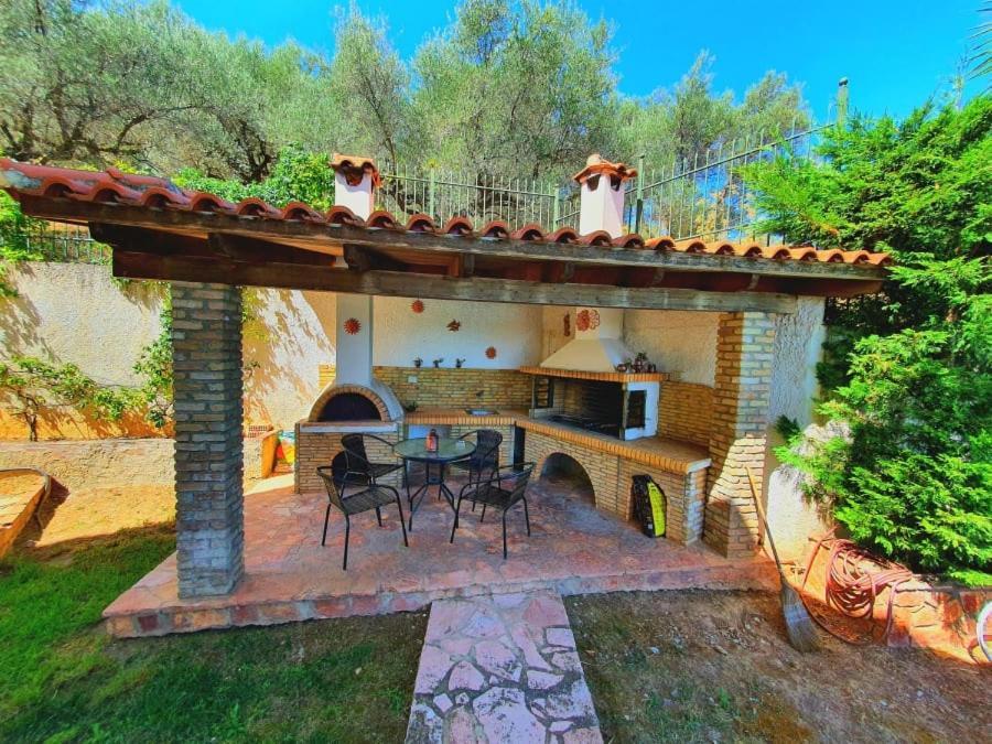 Villa Platanos Estate Akráta Exterior foto